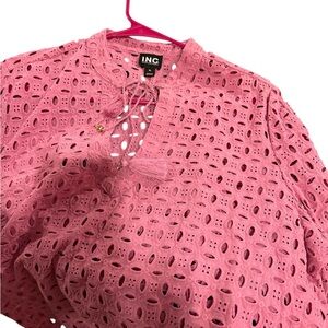 INC International Concepts Top
New without Tags
Color :Pink
Size :XL